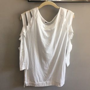 Three-quarter sleeve White Tunic